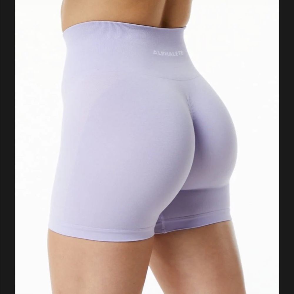 Alphalete amplify shorts